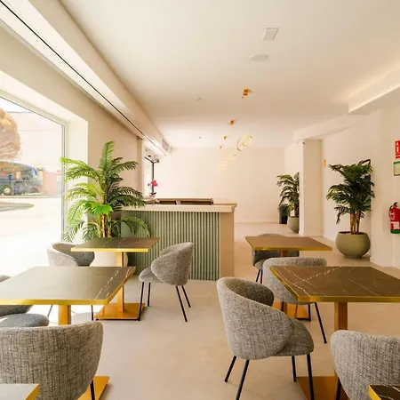 Ξενοδοχείο Alora Μέριδα