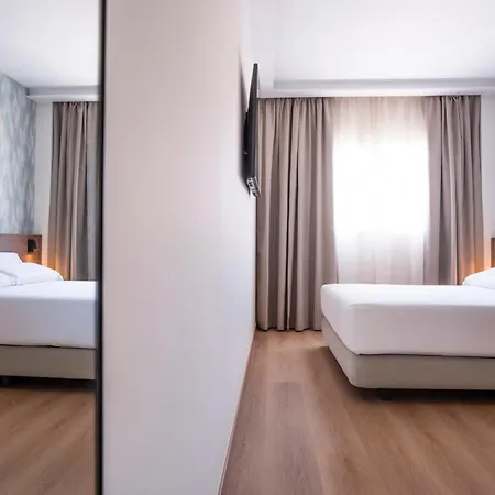 Alora Hotel