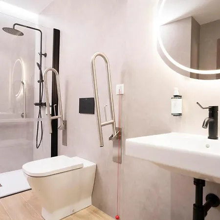 Ξενοδοχείο Alora 3*