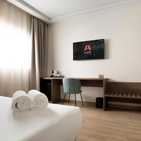 Alora 3*